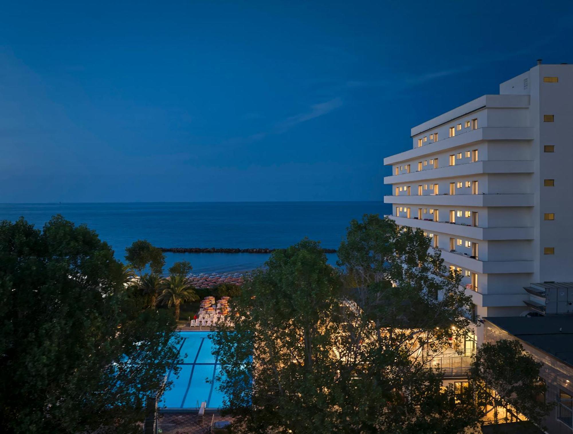 Serena Majestic Hotel Montesilvano Marina 外观 照片